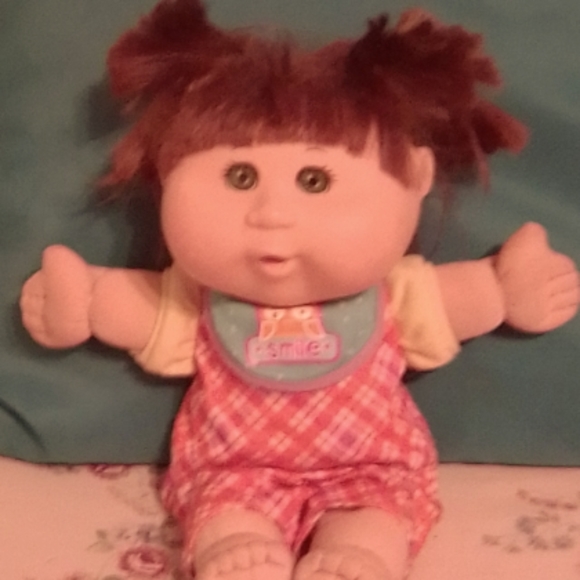 Cabbage patch kids doll - Picture 2 of 9